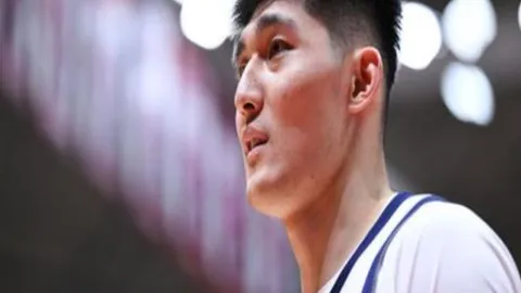 卡塞米罗夺五大联赛90分钟抢断榜首位，亚当斯、盖耶紧排其后分列二三位